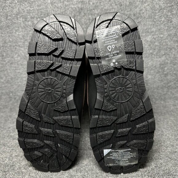 UGG Womens Classic Klamath Short Boots 1143936 Waterproof Insulated Snow Size 6 - Picture 8 of 11